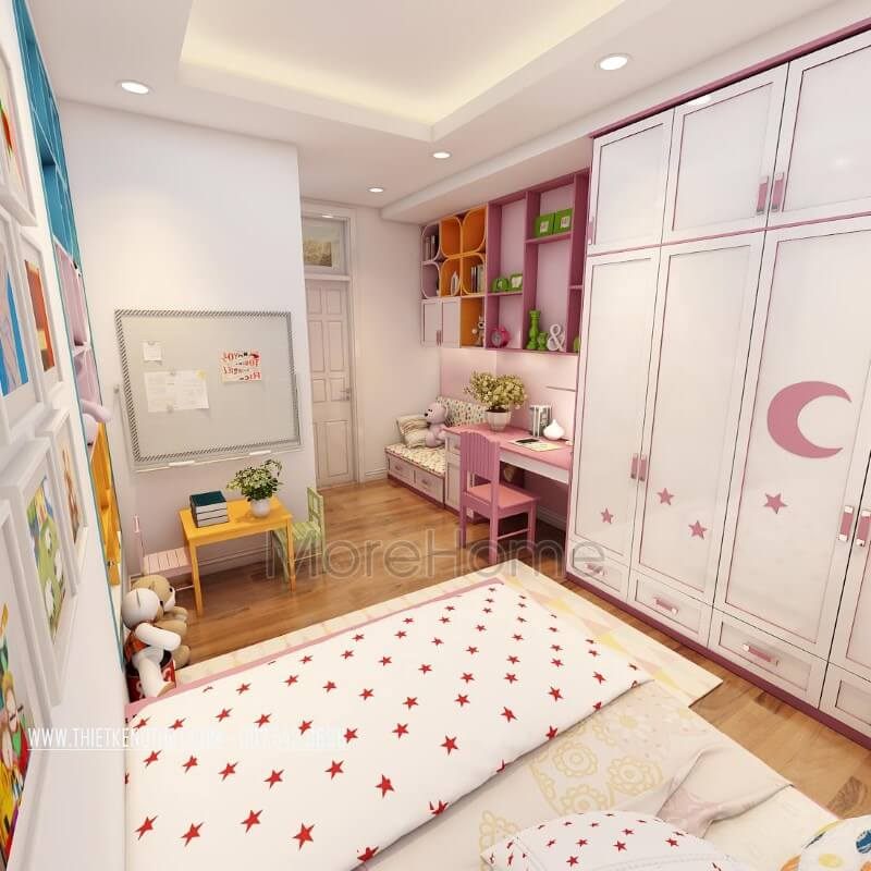Kệ tủ bàn học đa năng giúp bé tạo ra không gian sáng tạo và trang trí trong phòng riêng của mình, cho phép bé thoải mái.